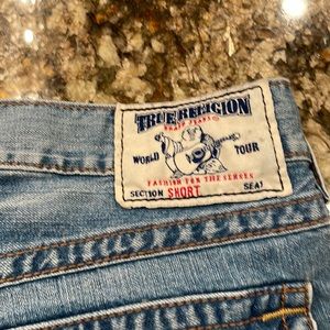 True Religion Mens jeans shorts